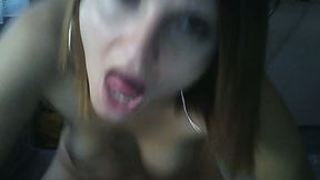 Sexy Girl Fucks Her Ass and Pussy