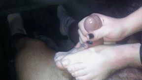 FEET AND HANDJOB - FULL HD