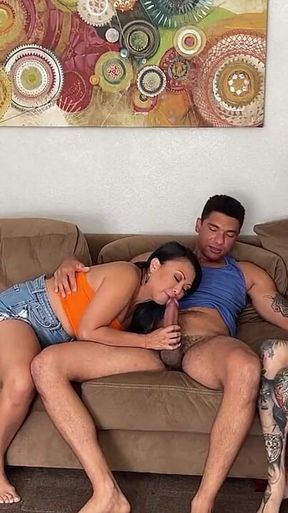 Trans Step Daughter Billie Beaumont & Her Big Dick Boyfriend Fuck Step Mom Krystal Davis