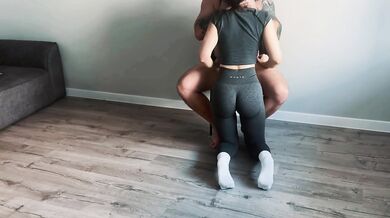 Gym cumshot left her face dripping with rough squirt