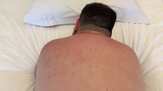 Hotel cumdump bareback fuck with inked daddy and fckcub
