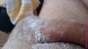 Curvy Beauty's Shaving Adventure: Attempt #2 with the Razor!