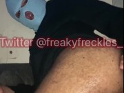 Bubble butt bottom stretches his bussy with huge butt plug