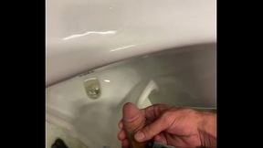 I took 3 massive pisses in the airport ?