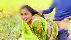 Bhabhi Devar ke sath Khet me chudai karwai or kutiya ban kar chudwane lgi Hindi me