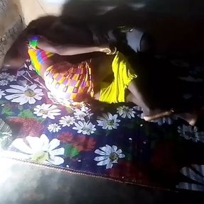 Mimi, the very horny Indian girl asks for a fuck