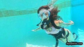 Aquaphilias- Ellie X Raven- Her First SCUBA Lesson