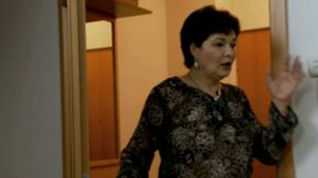 YOUNG COCK FOR SLUTTY STEPMOM