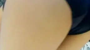 Sexo al aire libre con una nena necesitada