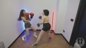 BOXING TRAINING ANA SPEARS VS EMMA SMILE FEMALE FIGHTING