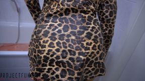 Girl in Leo Raincoat Taking a Bath and Gets Fresh Cum Shot on Her Rubber Ass - Projectfundiary