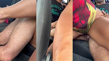 Último dia de carnaval e teve exibicionismo, teve sexo em local público e corninho gozando no meu cu