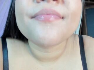 Clumsy throat that loves to farts