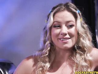 College Chick Takes Biggest Jock In Her Booty For The first Time