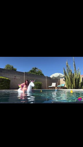 I Decided to Jerk off in the Pool in the Backyard