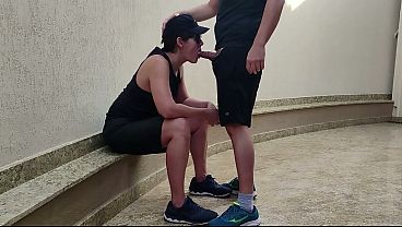 Casado traiu a mulher com uma sapat&atilde_o e a esposa descobriu e pediu o div&oacute_rcio