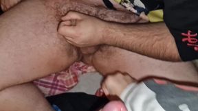 trio de tios peludos y gorditos se maman las pollas y se follan el culo