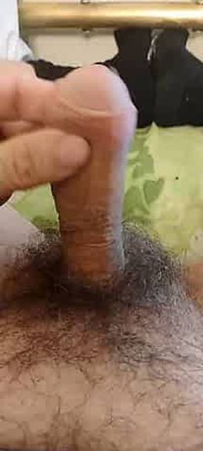 Moglie e marito anziani volevano vedere mio cazzo fiappo Lui 75 anni e lei 72