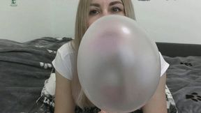 Look at me and blow huge, thick, pink bubbles until they burst MP4 HD 720p