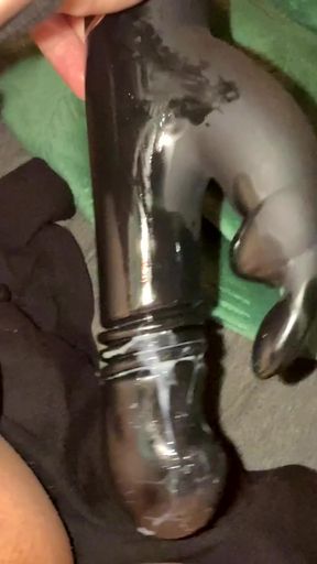 Curvy GF enjoys homemade pussy play