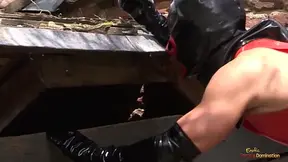 High heel mistress gives a dirty blowjob outdoors