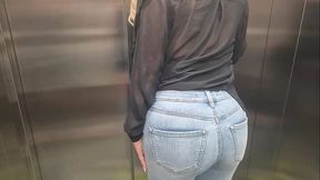 I met her in the elevator, now she'_s in my hotel room naked &amp_ wet! Sex-Dater Hookup In Public