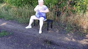 Stranger in the park strips and climaxes alone on a bench