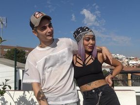 Visitamos a Lila y Romeo jovenes guapos y morbosos quieren tener su propia porno