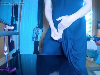 Daphne Practices Walking in High Heels and Cums for U