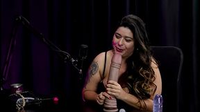 Viralizou por uma foto postada em um site, teve apoio das pessoas, quer ter filhos, e a situa&ccedil_&atilde_o inusitada que passou... - Nathalia Dias (WATCH ON: SHEER/RED)