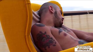 Ari Nucci jerks off before splashing his load