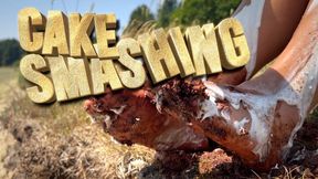 Feature Film: Smashing a cake with my feet (HD)