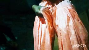 Handjob in satin salwar
