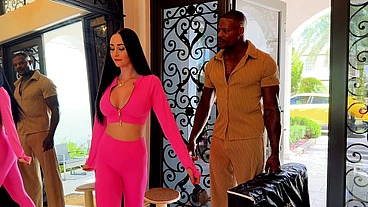 Jason Luv V Violet Voss. Stunning Babe Pussy Stretched By The Masseuse
