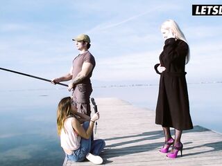 Sexually excited Curvy Lalin girl Surprises Fisherman & Girlfriend with Beach Sex - LALIN GIRL mother I'd like to fuck