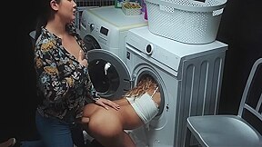 Veronica Leal And Lady Dee - Stuck In The Washing Machine! Trans Shemale Grows Futa Cock And Fucks Female Slut With Anal Creampie