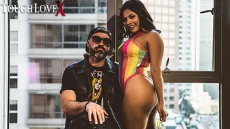 Latina hottie Serena Santos fucks hard with a big cock