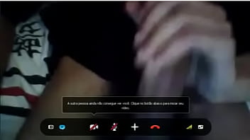 Novinho mostrando pau no skype