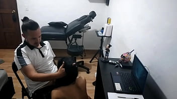 Mi secretaria me paga favores con sexo