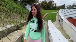 I Brought The Beauty To The Bushes And Offered To Have Sex