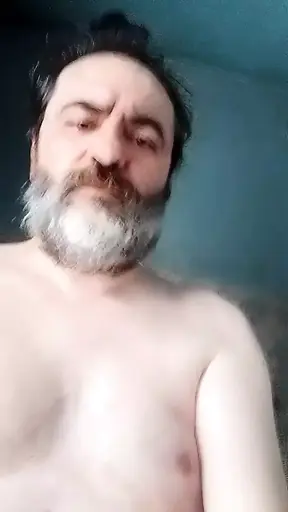 A good cumshot before the hot😆 bath