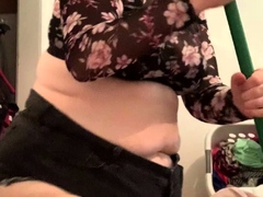 -Onlyfans.com- Hourglassleigh - Cleaning Cleaning Cleaning