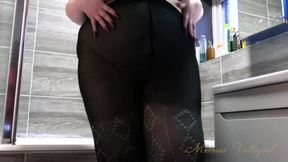 Diamond Pattern Pantyhose Tease