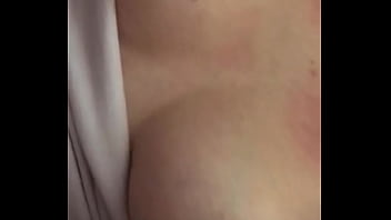 Del&iacute_cia de tetas
