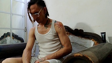 Con ropa se consuela y eyacula con cautela: Raba Erre Pro