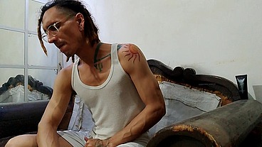 Con ropa se consuela y eyacula con cautela: Raba Erre Pro