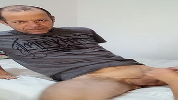 MUITO SEXO E GOZADA NOS PEITOS