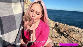 Maria Gail Folla con su Amante Maduro en el Acantilado