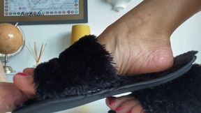FeetWonders- fucking my black SLIPPER FJ CUMSHOT