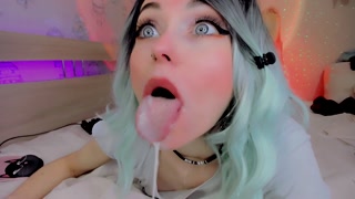 BLUE-HAIRED SLUT GETS MILK ON HER AHEGAO FACE